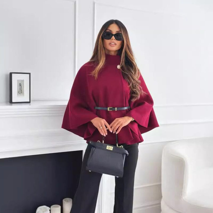 "Dames Capejas met Ceintuur – Elegante Top met Opstaande Kraag en Vleermuismouwen" - Villano mode