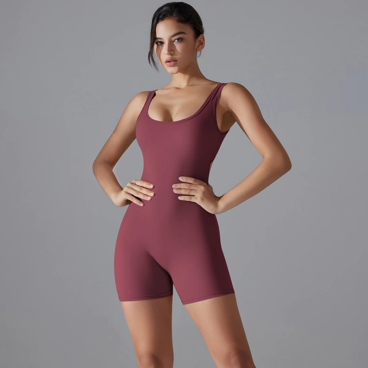 Nova sportieve rode jumpsuit dames V-rug shaping effect
